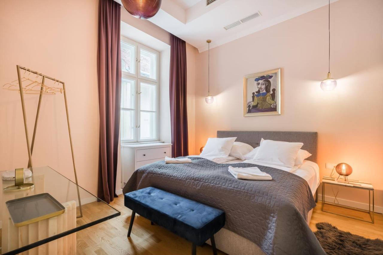 Bpr Adagio Design Home With A/C ブダペスト エクステリア 写真