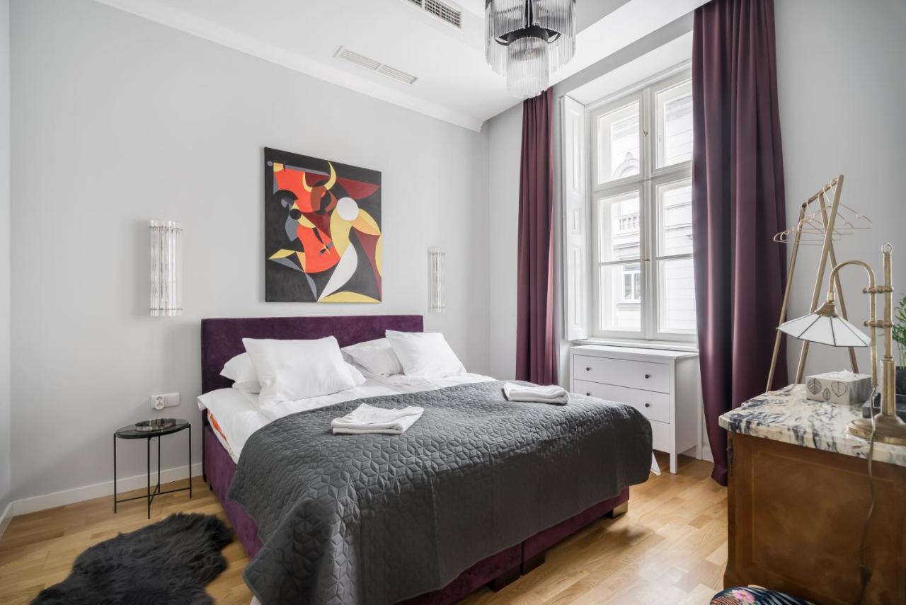 Bpr Adagio Design Home With A/C ブダペスト エクステリア 写真