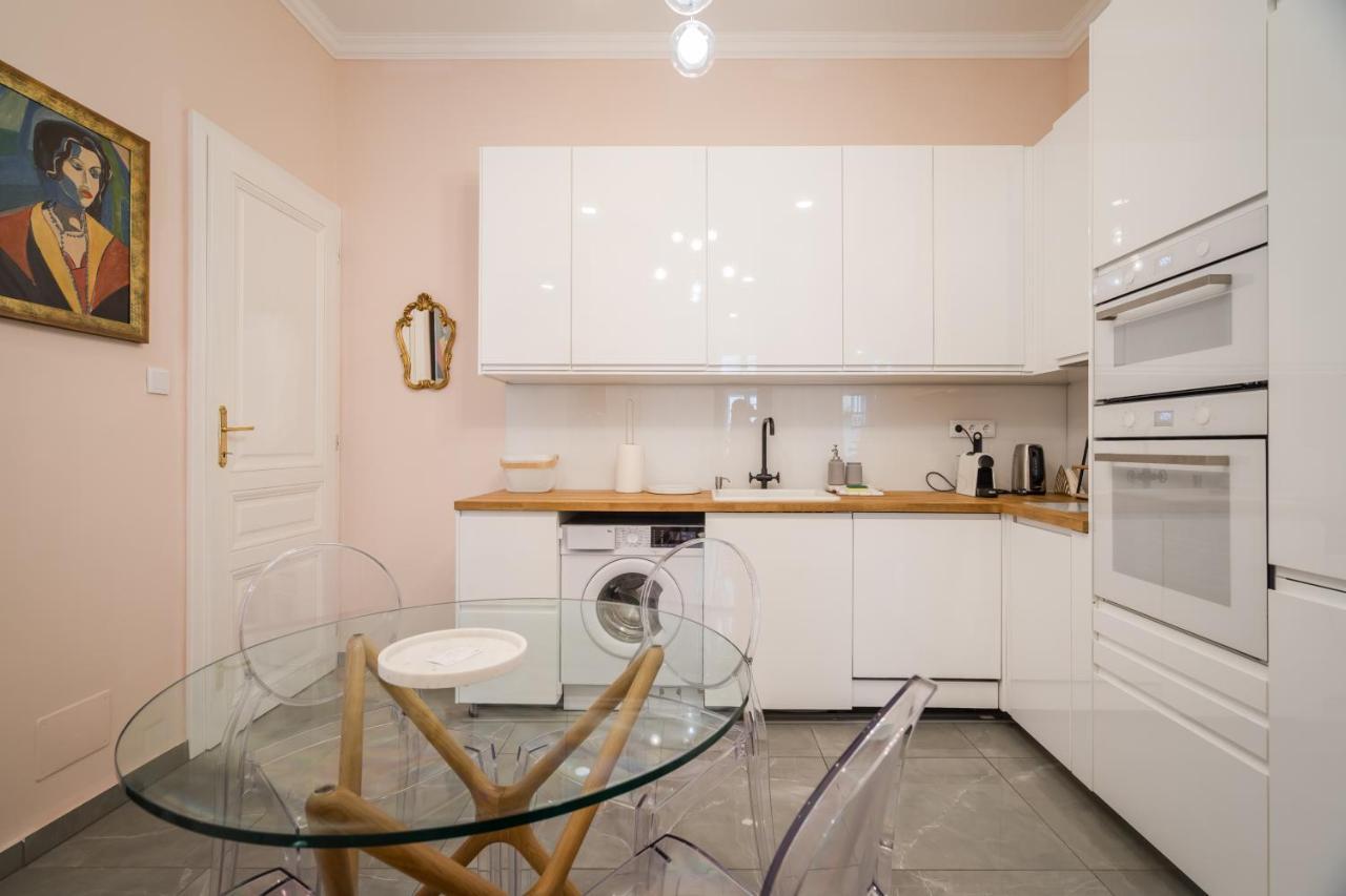 Bpr Adagio Design Home With A/C ブダペスト エクステリア 写真
