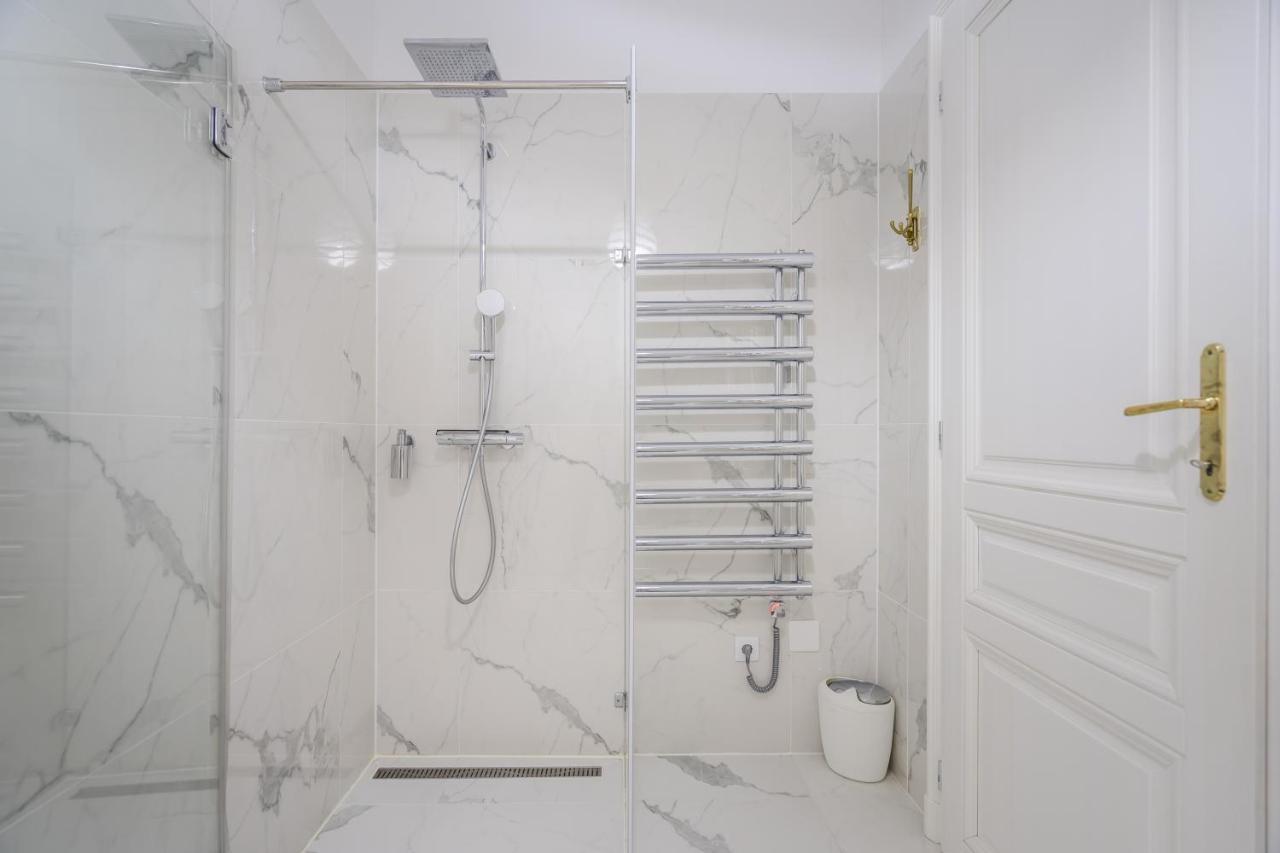 Bpr Adagio Design Home With A/C ブダペスト エクステリア 写真